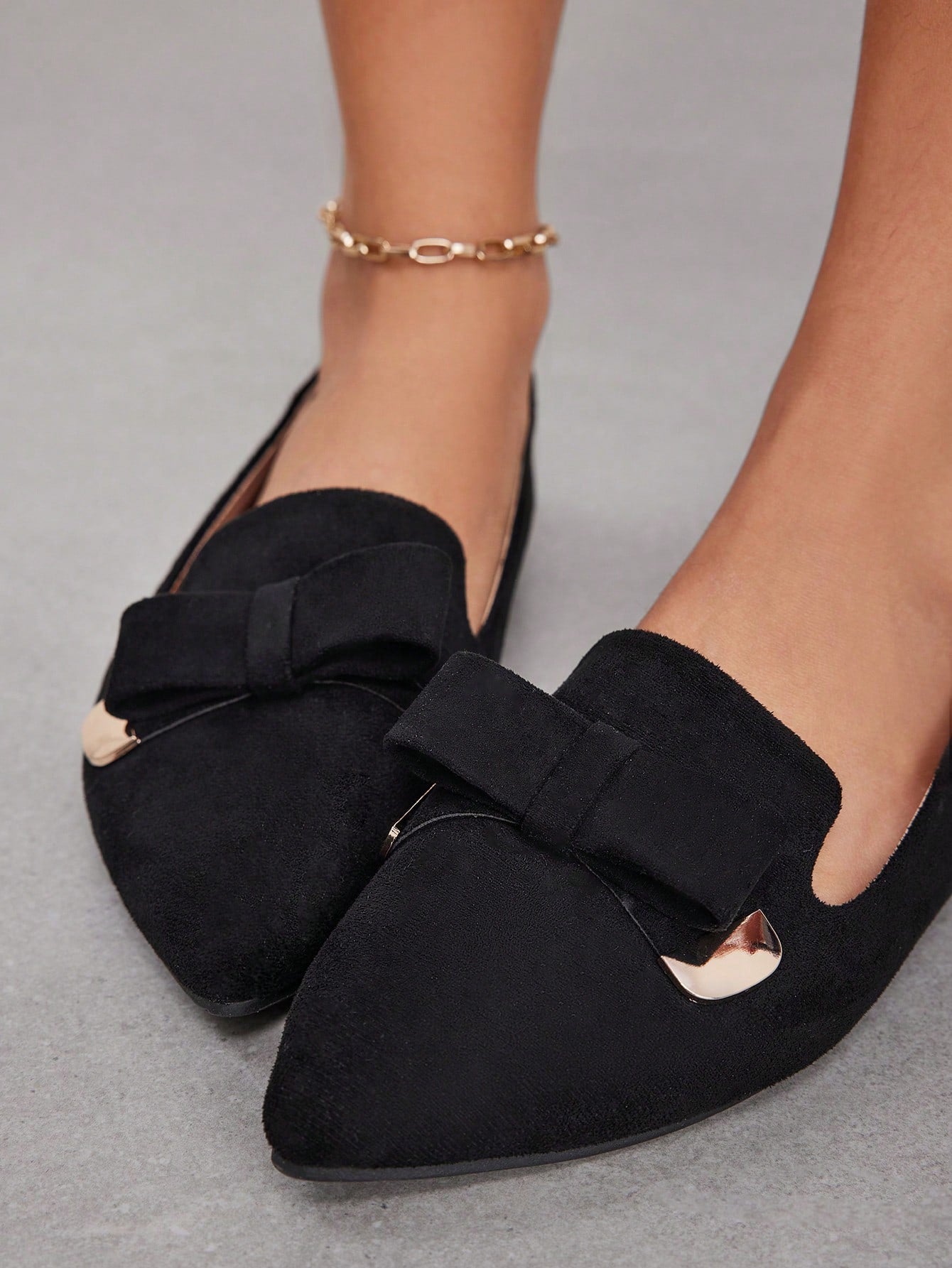 Black Flat Shoes with Bow-Knot and Buckle for Women - Perfect for Spring and Summer