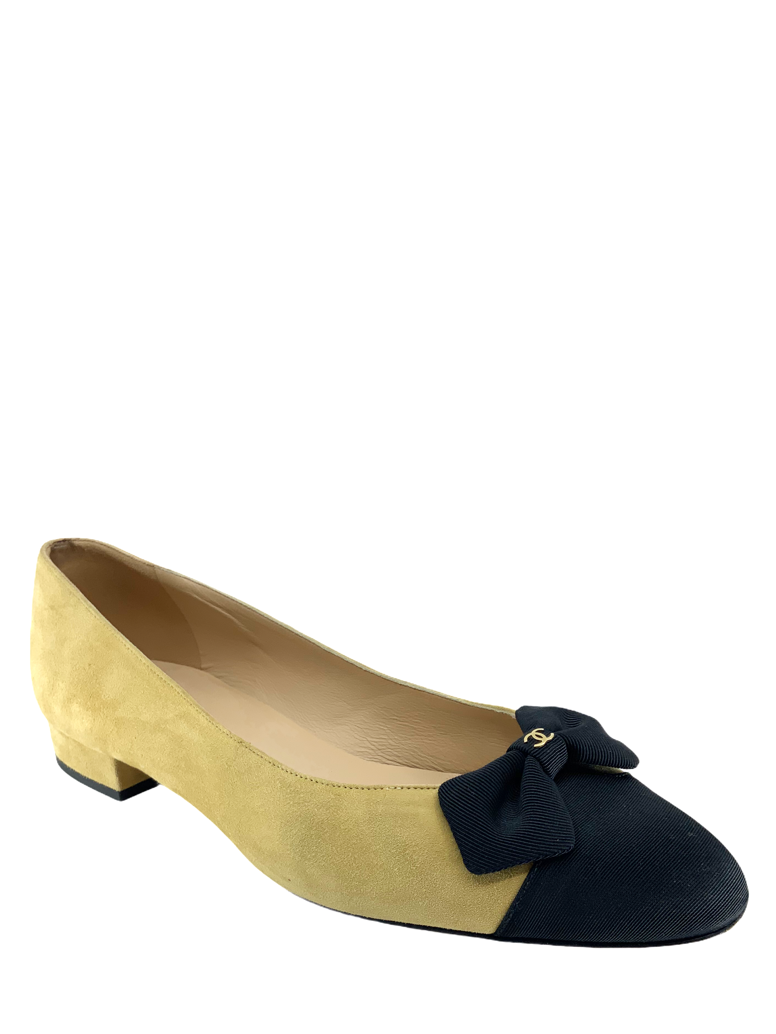 Chanel suede bow cap toe pumps, size 9.