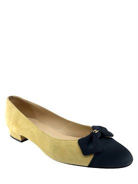 Chanel suede bow cap toe pumps, size 9.