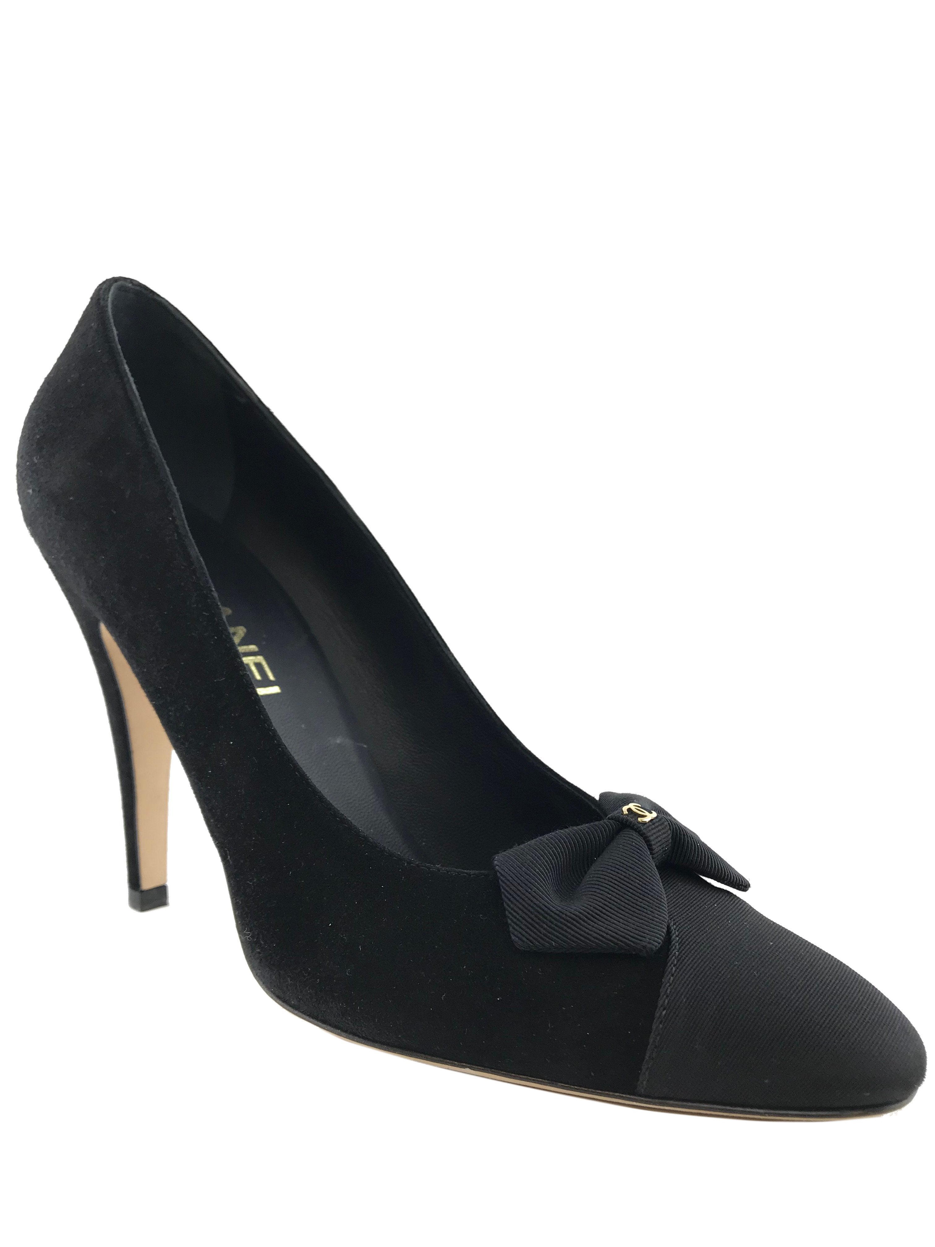 Chanel Suede Grosgrain Cap Toe Bow Pumps - Size 10 | 15k