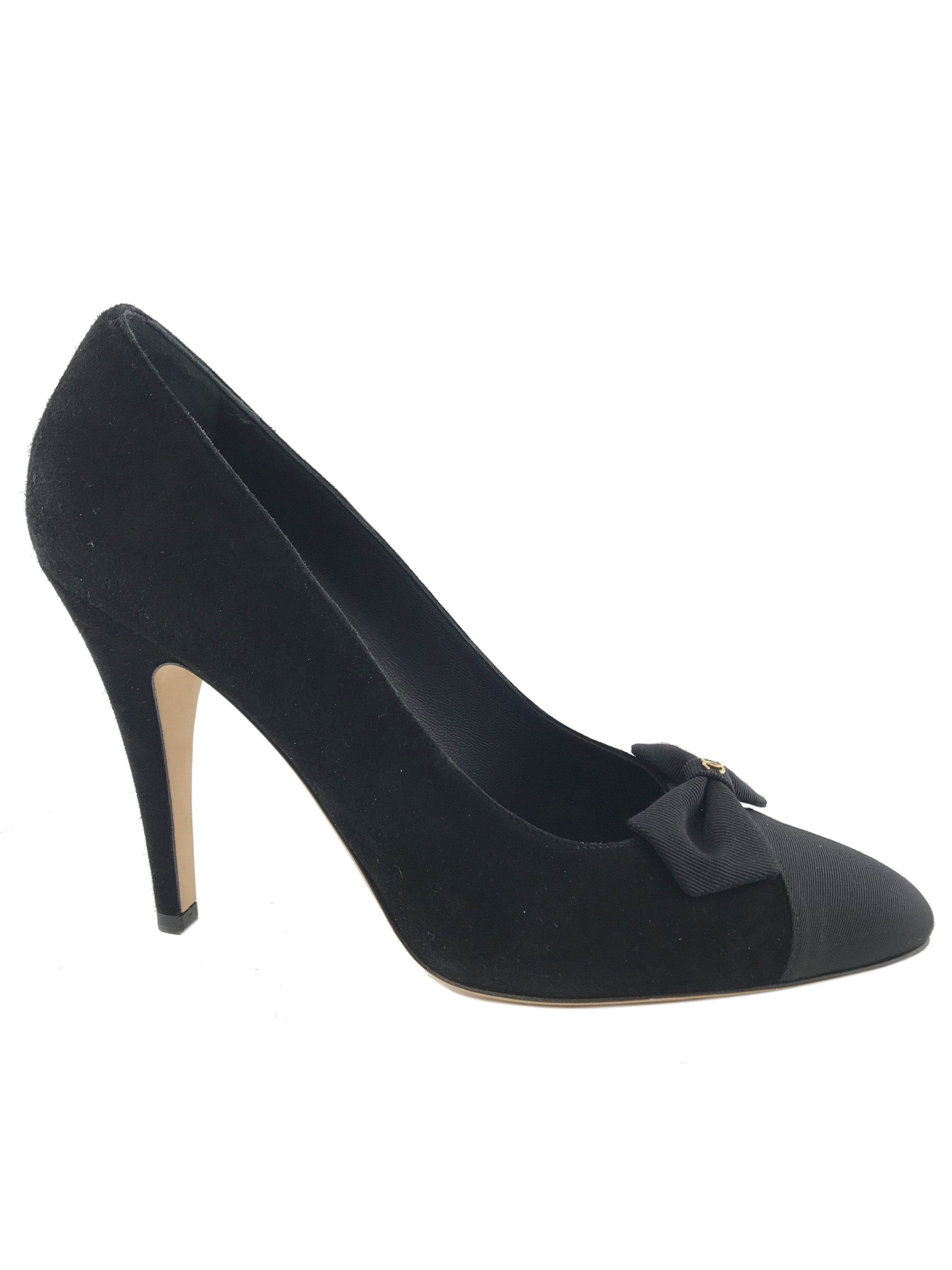 Chanel Suede Grosgrain Cap Toe Bow Pumps - Size 10 | 15k