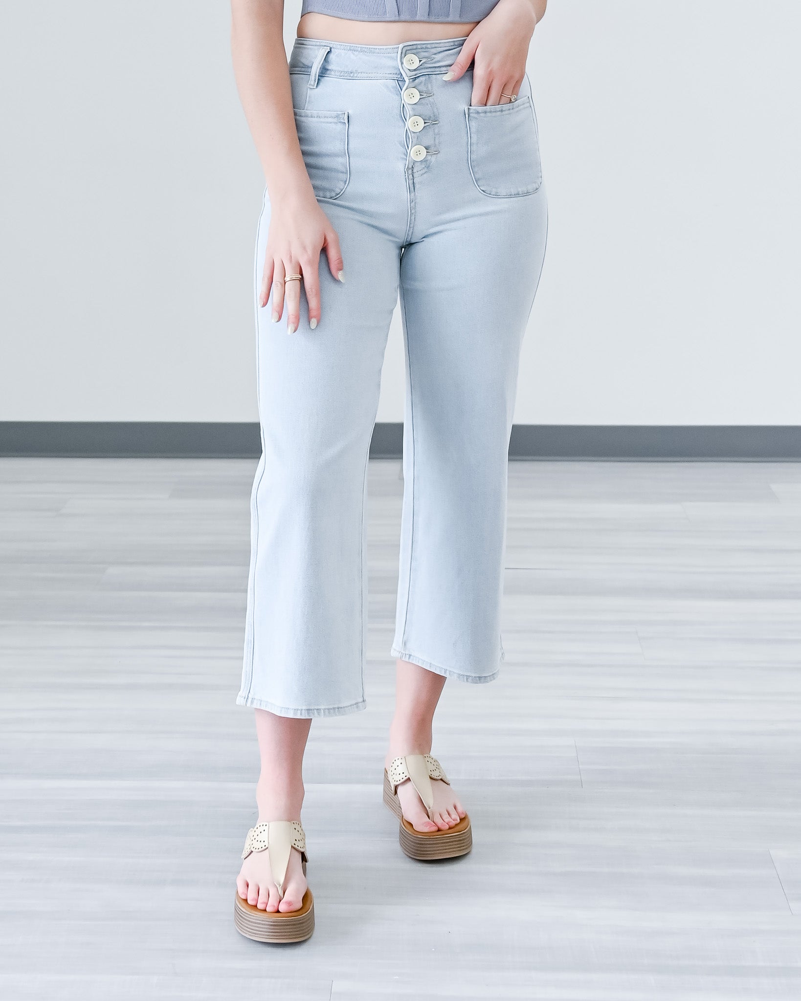 Chic High-Waisted Capris: Serenity Cropped Pants