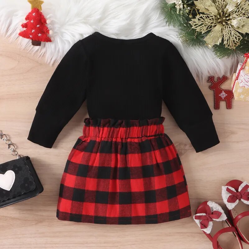 Christmas Knit Plaid Skirts - Festive Outfits for the Holiday Season.