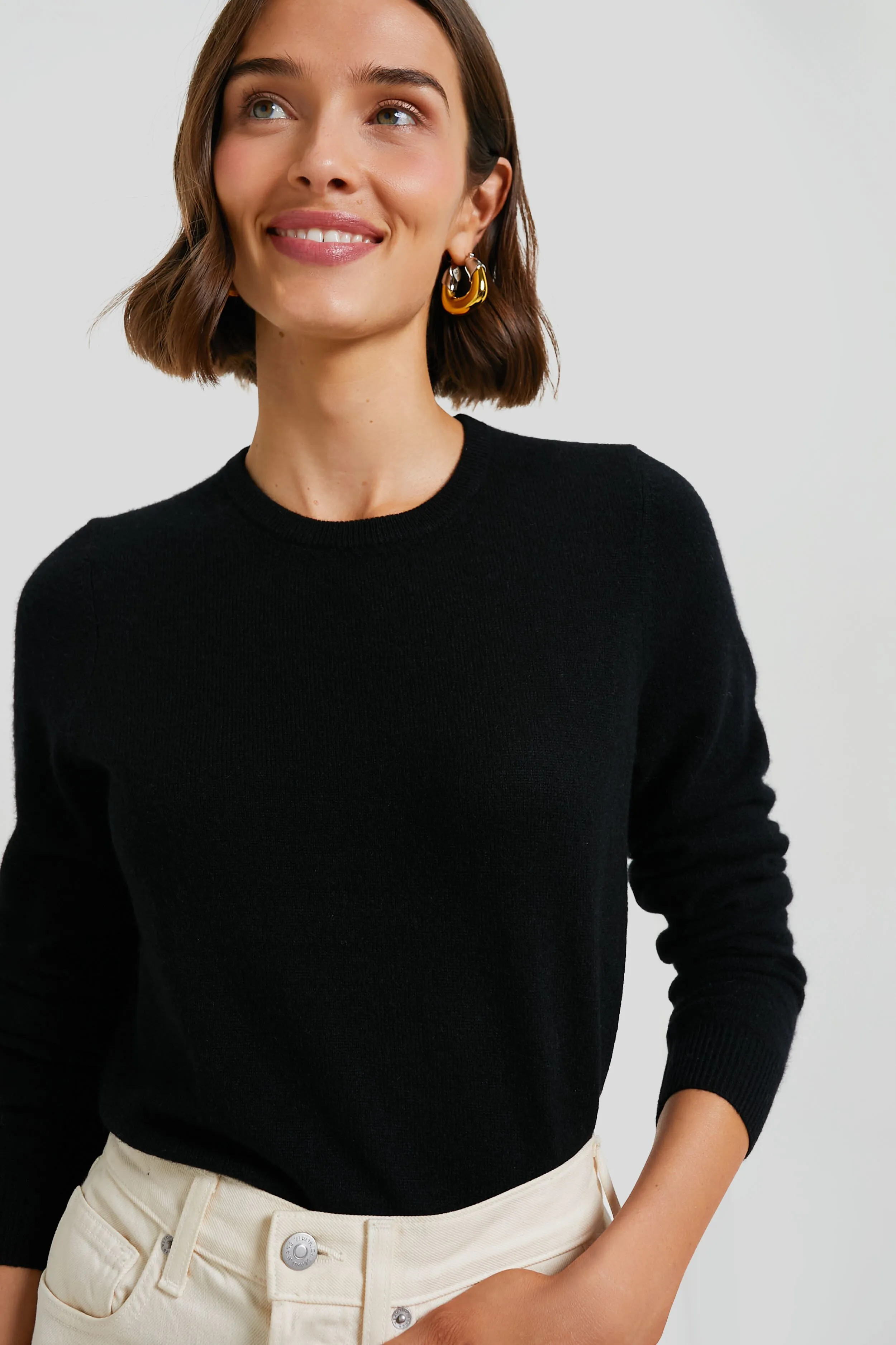 Luxurious Black Cashmere Crewneck Sweater