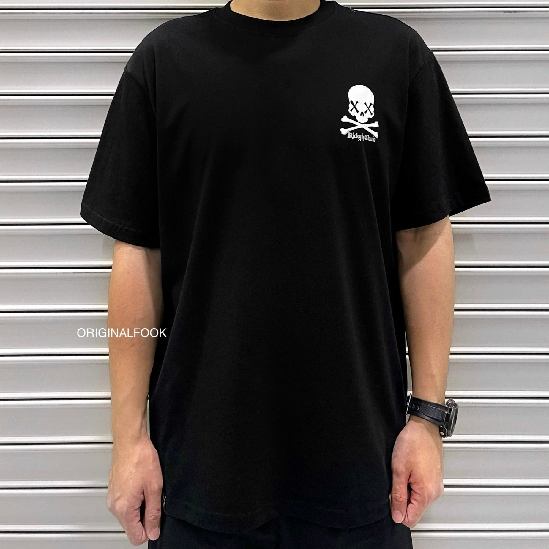 Ricky's Clown Silver Foil Skull Smiley Tee - Black [R8210913f-M7]