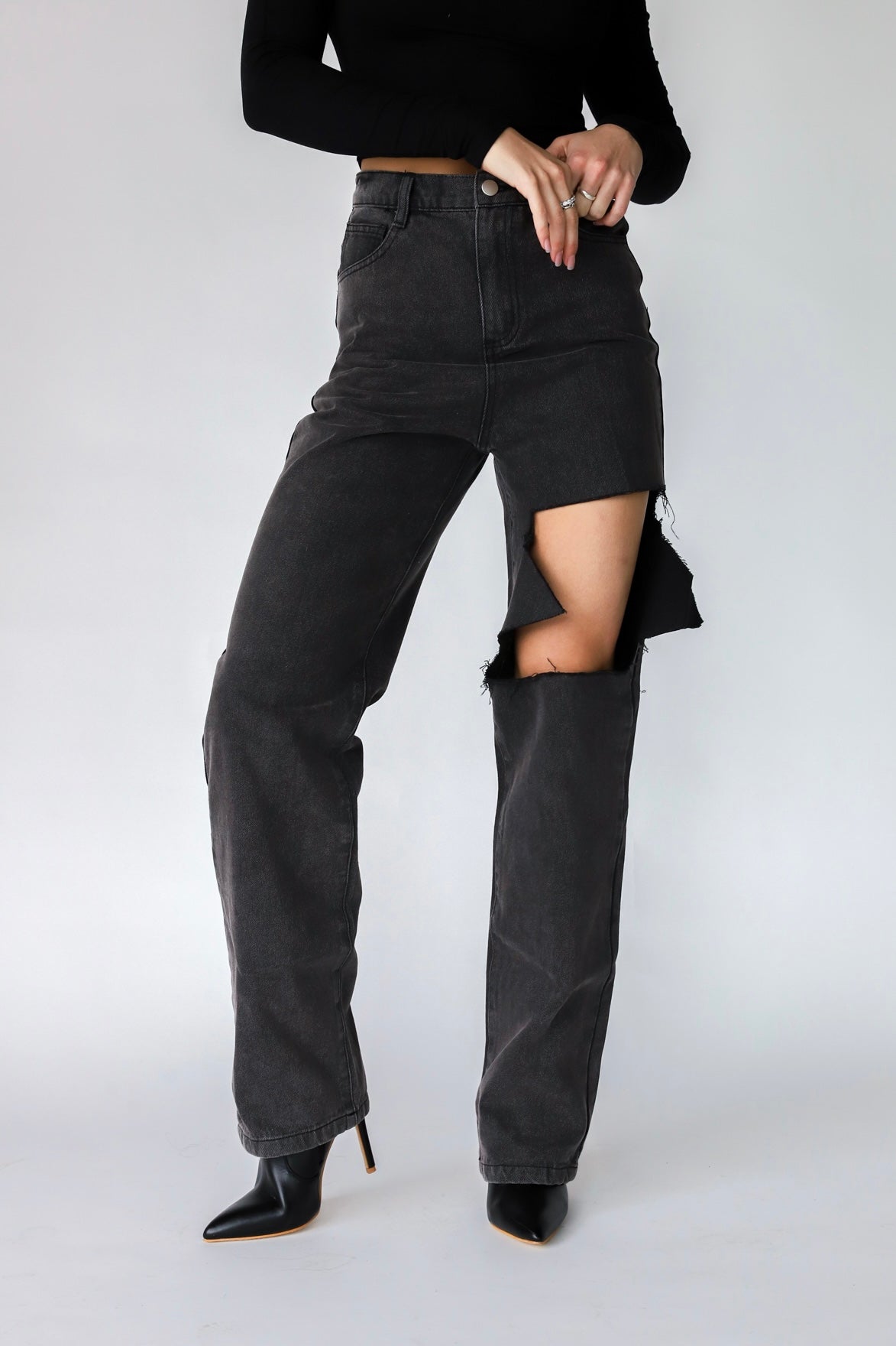 Slit Denim: A Perfect Choice for Fashion-Forward Individuals