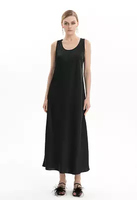 Solid Sleeveless Maxi Dress