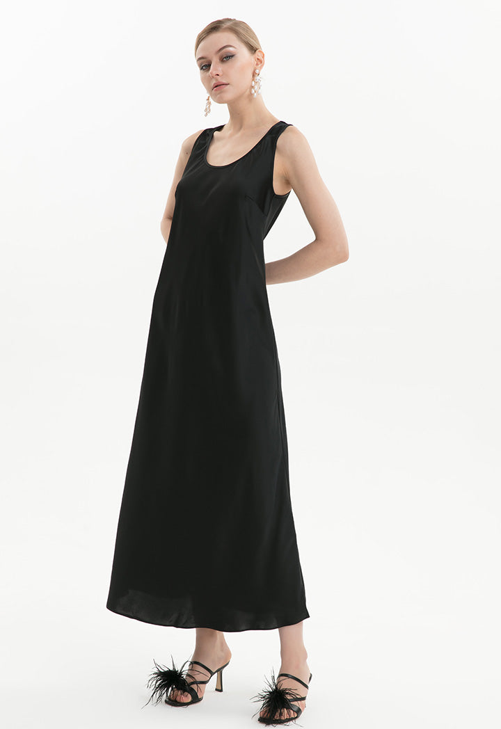 Solid Sleeveless Maxi Dress