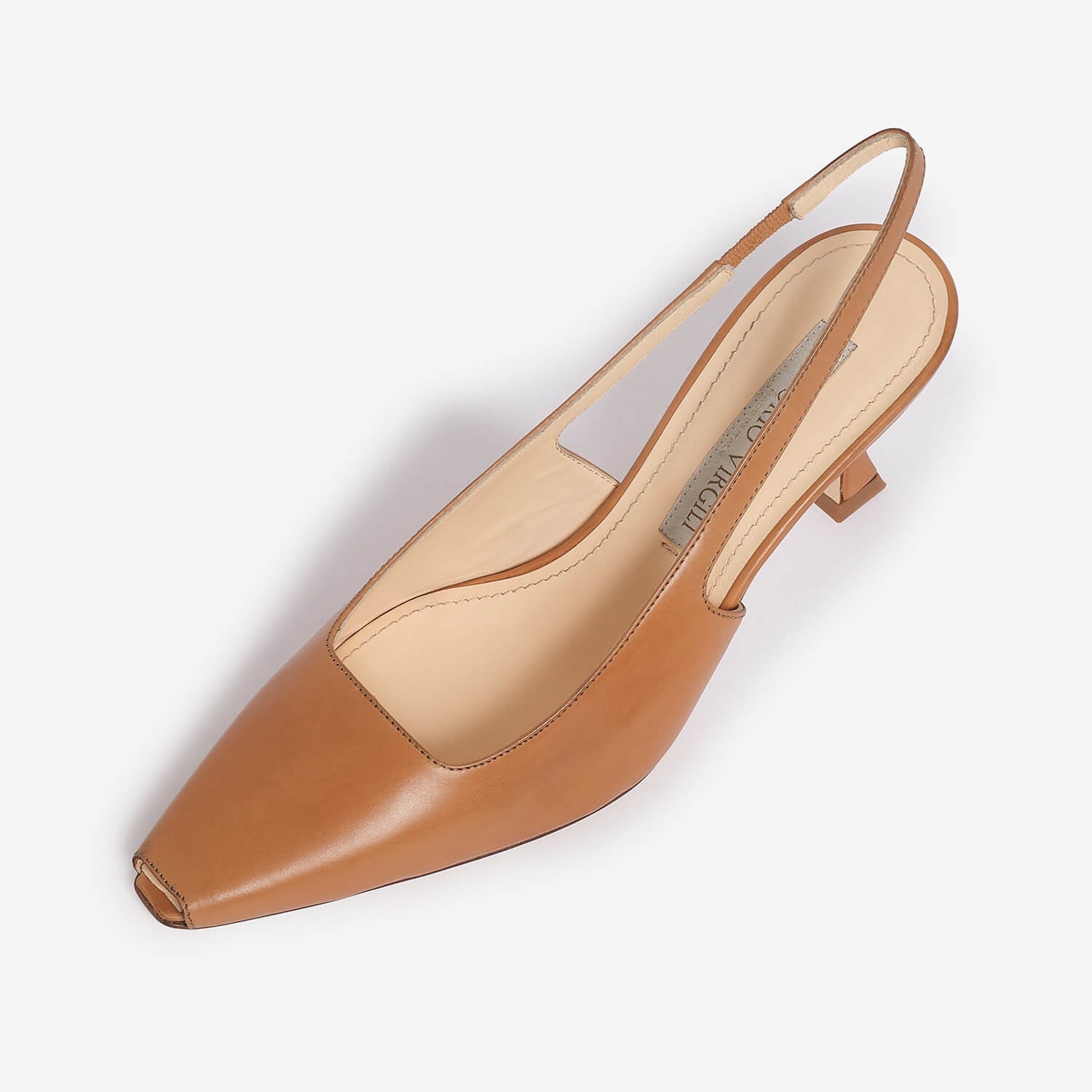 Tan leather slingback décolleté for women.