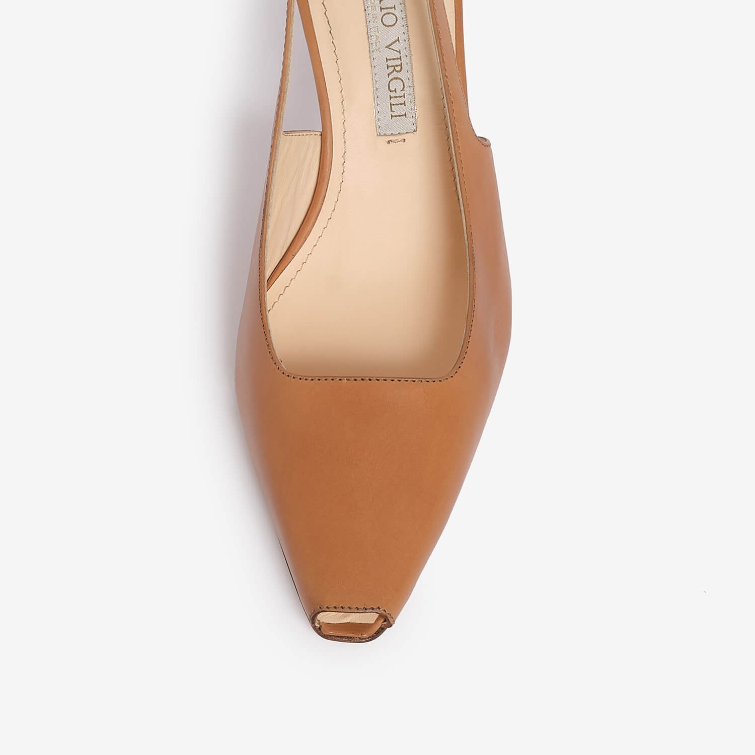 Tan leather slingback décolleté for women.